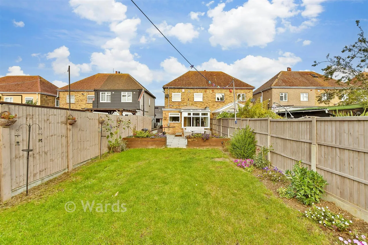 Barton Hill Drive, Minster On Sea, ME12, photo 13