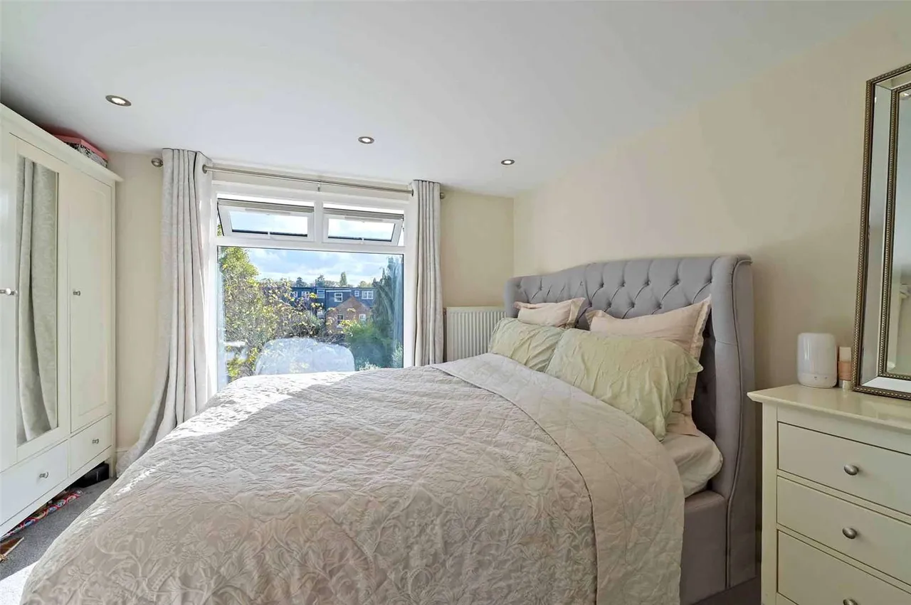 Victor Road, Windsor, Berkshire, SL4 3JU, photo 9