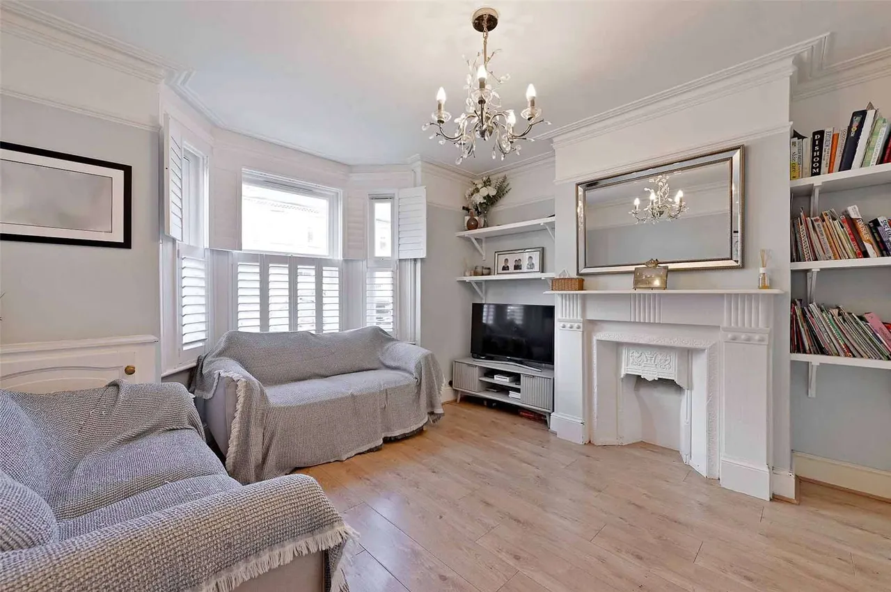 Victor Road, Windsor, Berkshire, SL4 3JU, photo 2