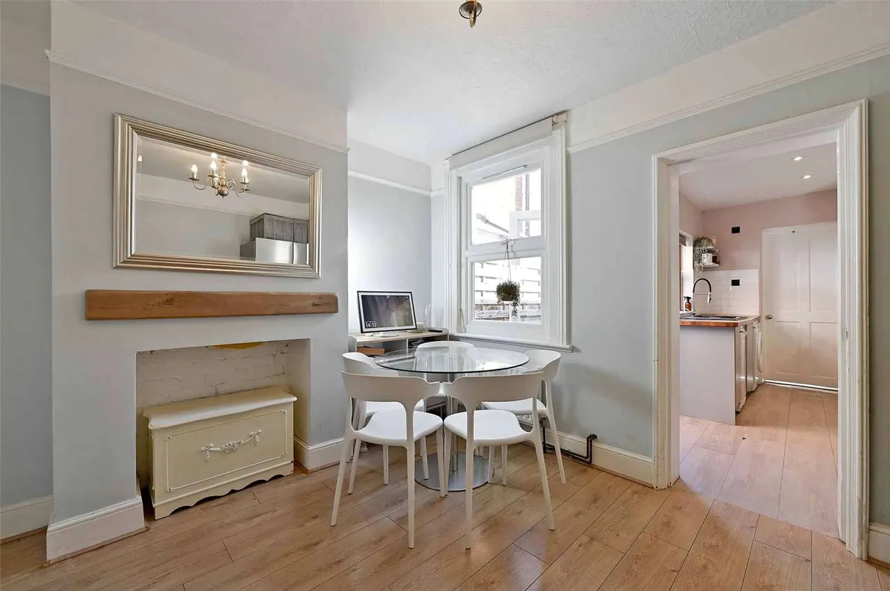 Victor Road, Windsor, Berkshire, SL4 3JU, photo 3