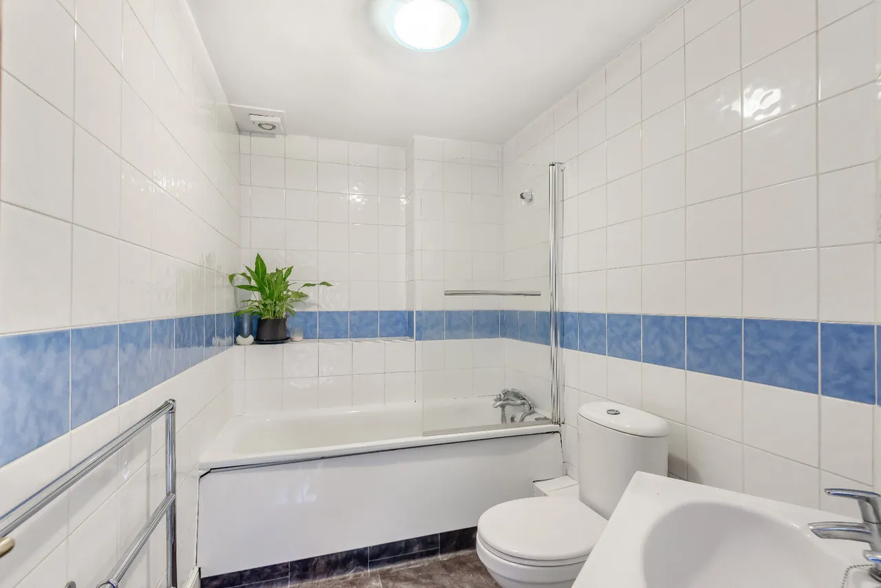 Brondesbury Road, London, nw6 6bb, photo 7