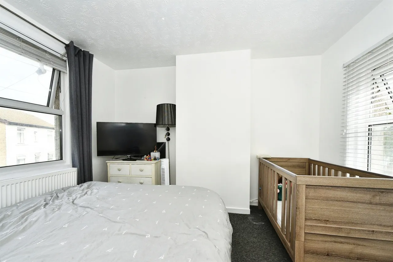 Bridge End Road, Swindon, SN3, photo 14