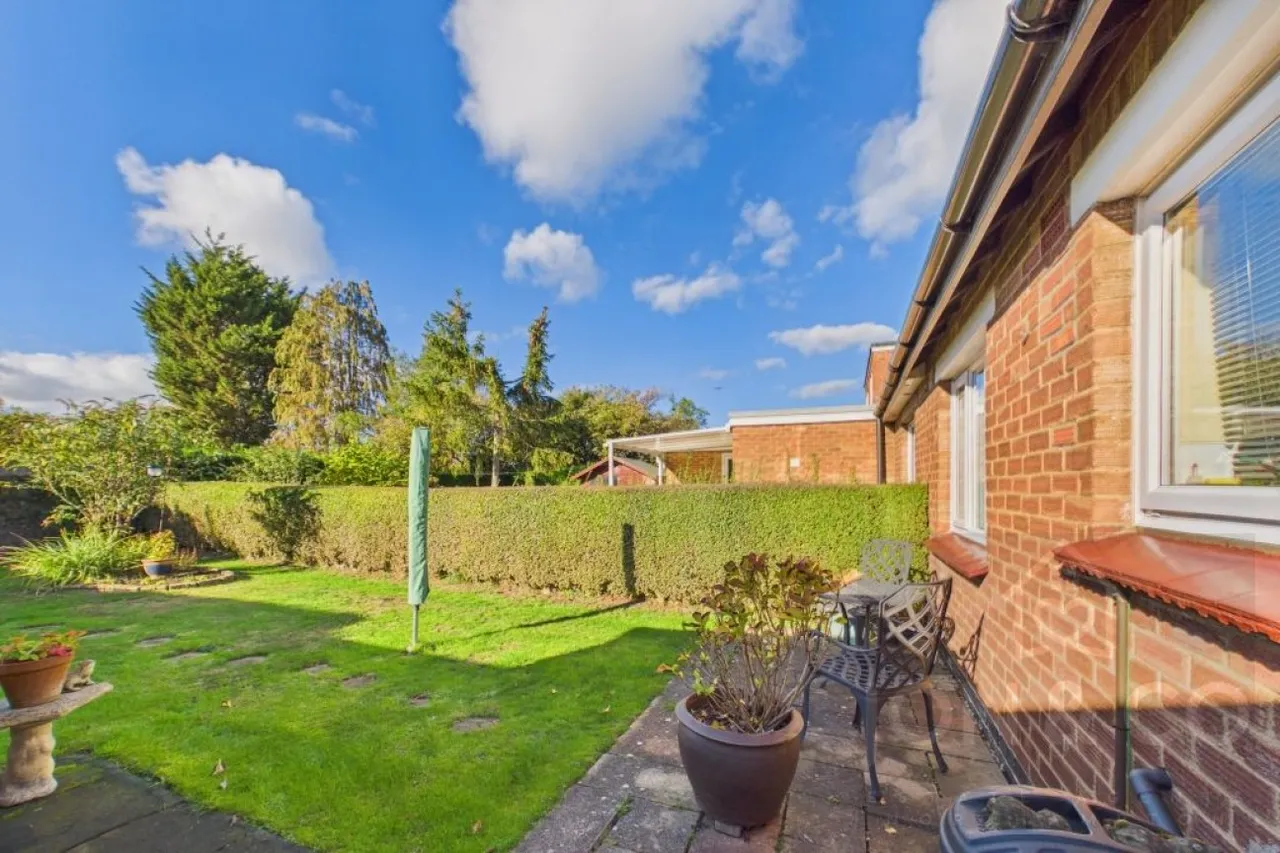 Northampton Lane South, Moulton, NN3, photo 17