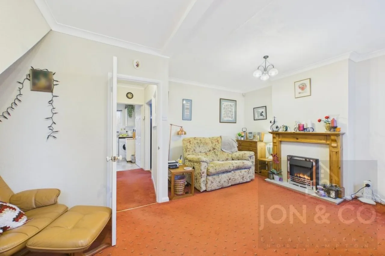 Northampton Lane South, Moulton, NN3, photo 3
