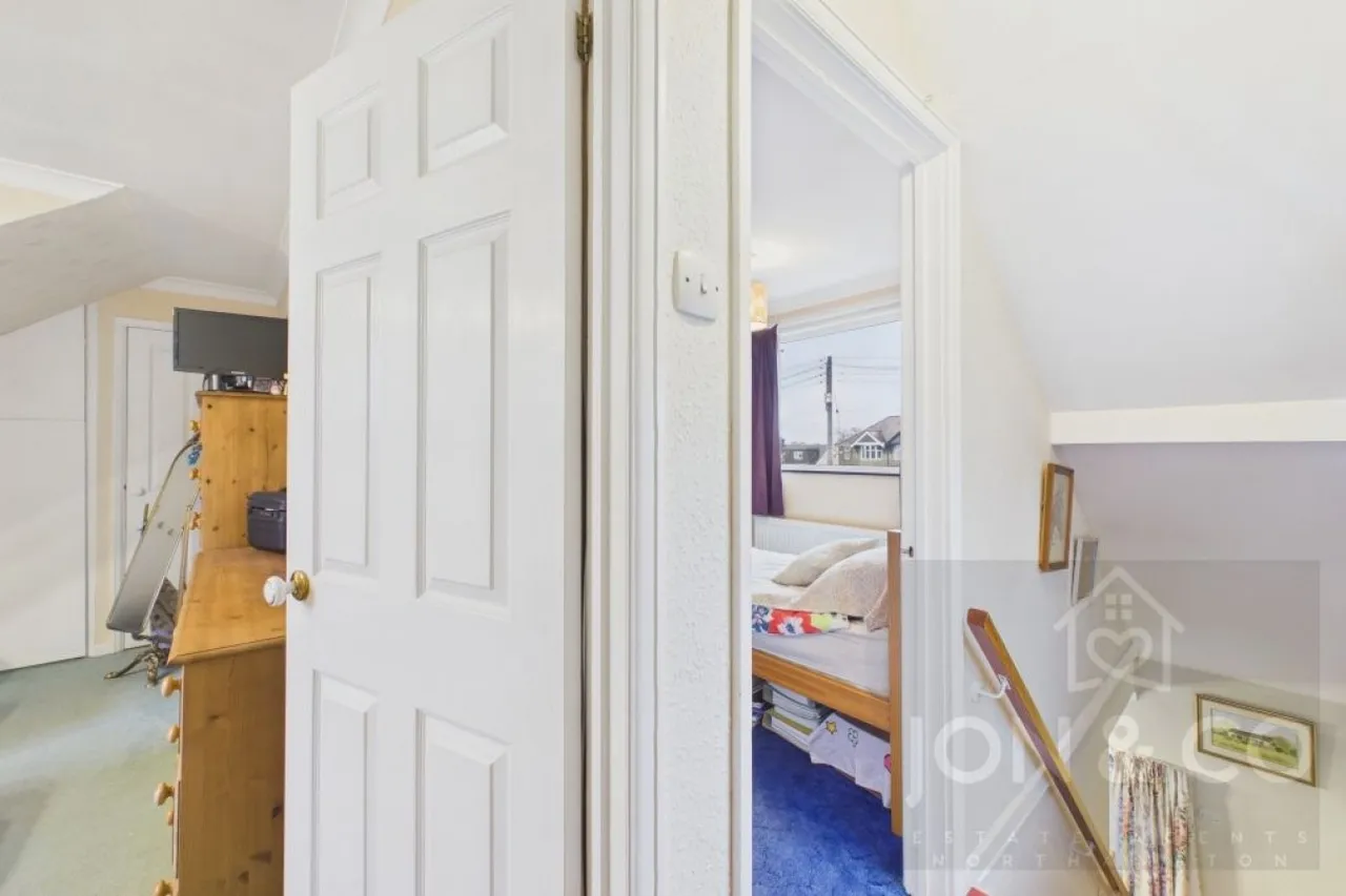 Northampton Lane South, Moulton, NN3, photo 11