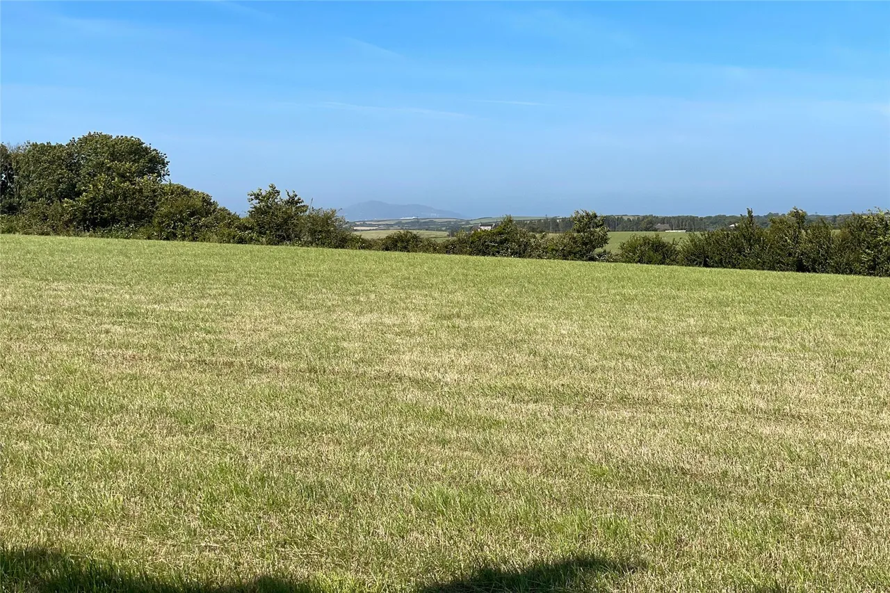 Llantrisant, Holyhead, photo 6