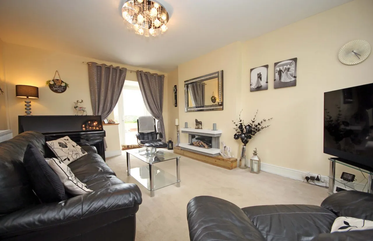 Llantrisant, Holyhead, photo 4