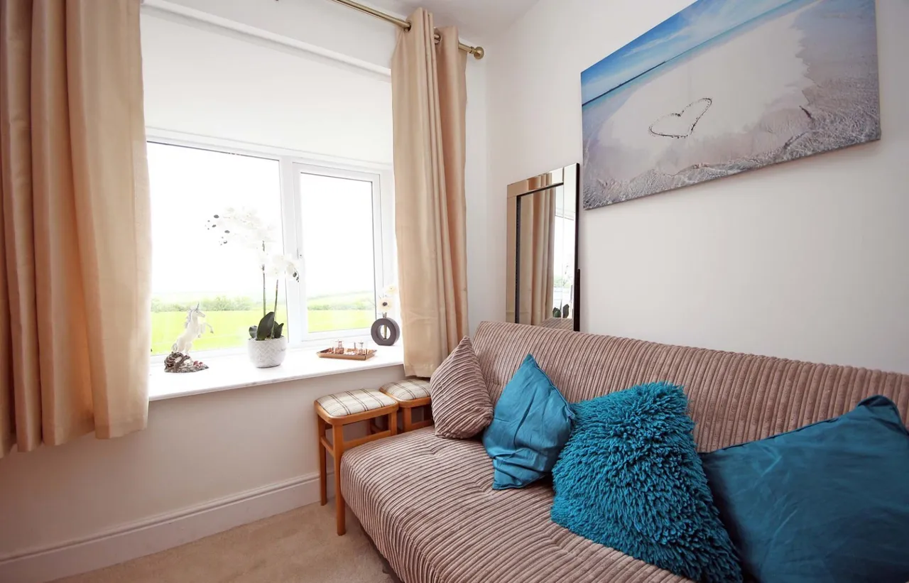 Llantrisant, Holyhead, photo 13