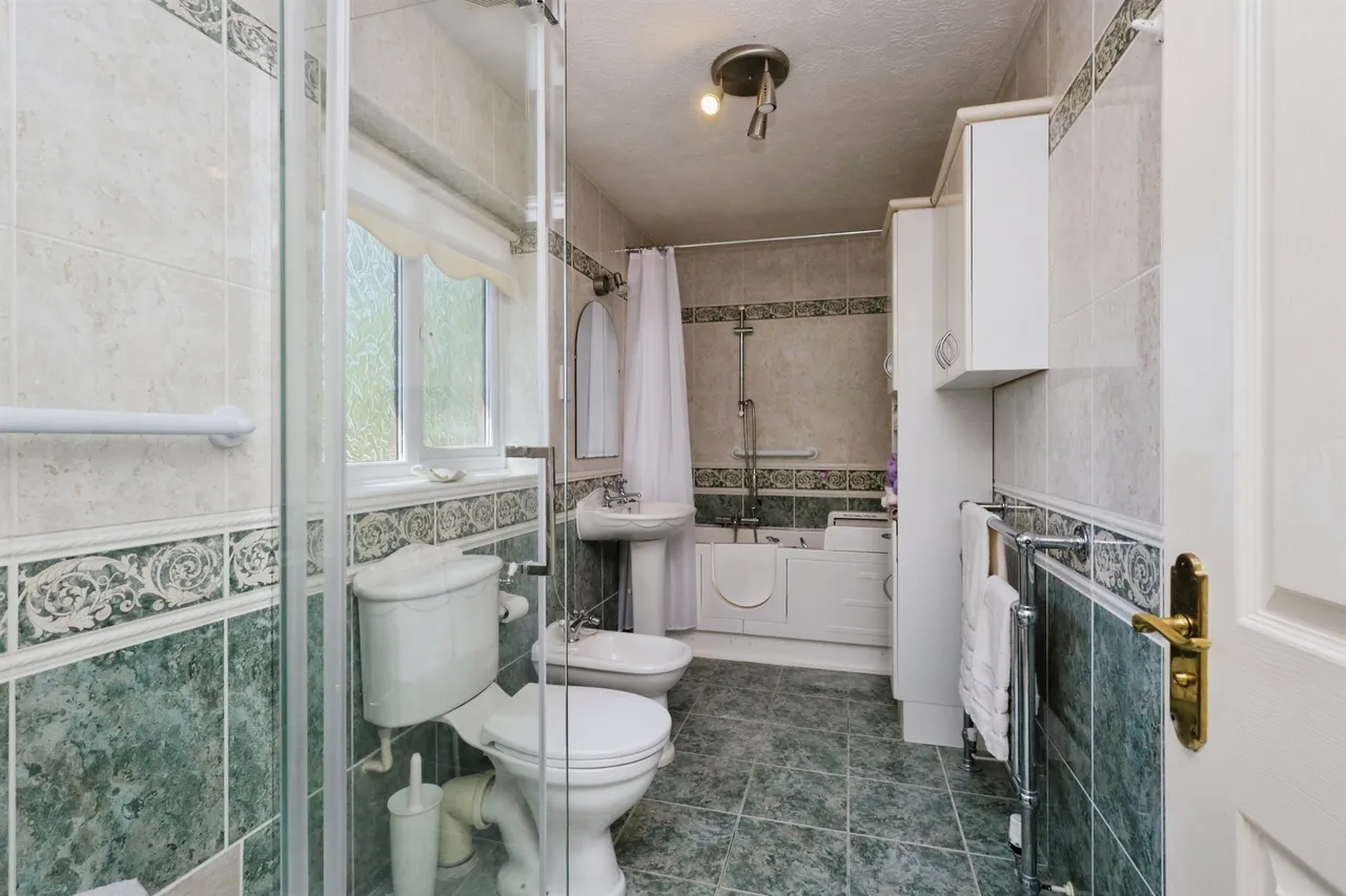 Lavender Close, Hailsham, BN27, photo 17