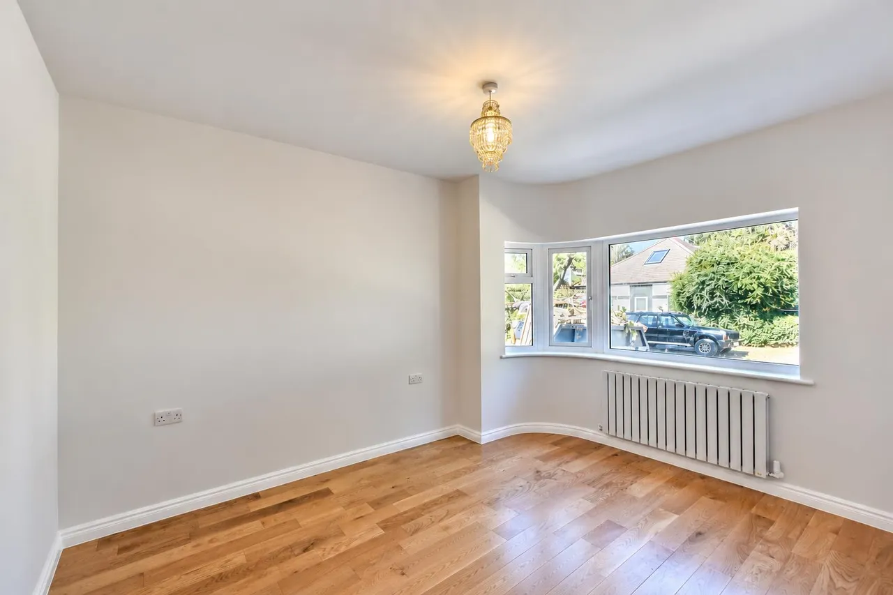 Gladstone Avenue, Twickenham, TW2, photo 6