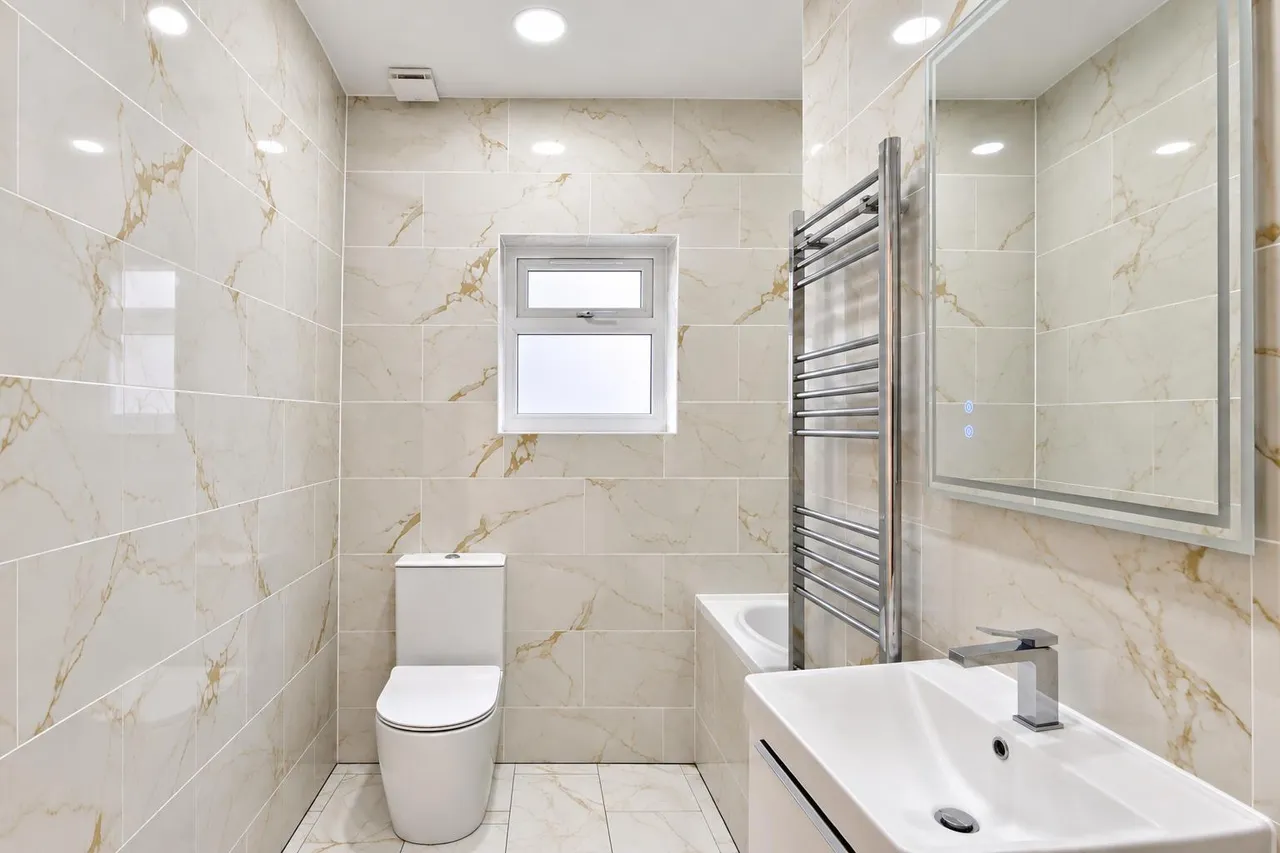 Gladstone Avenue, Twickenham, TW2, photo 5