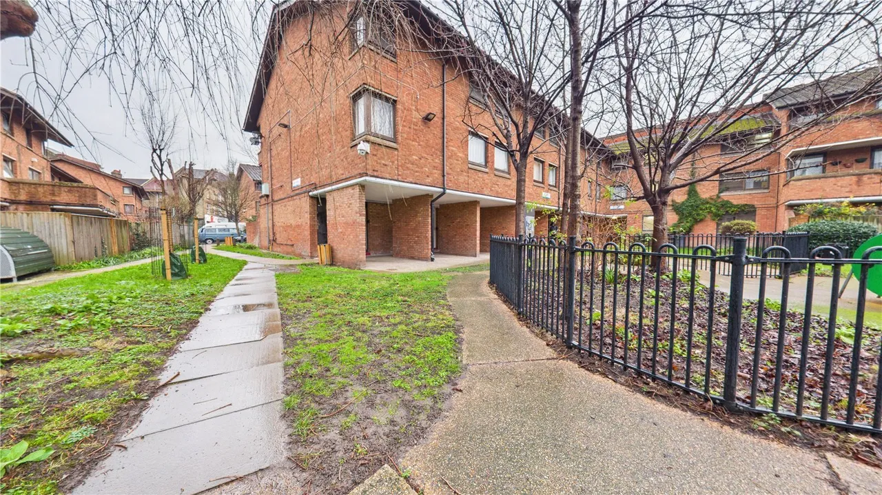 Belham Walk, SE5, photo 12