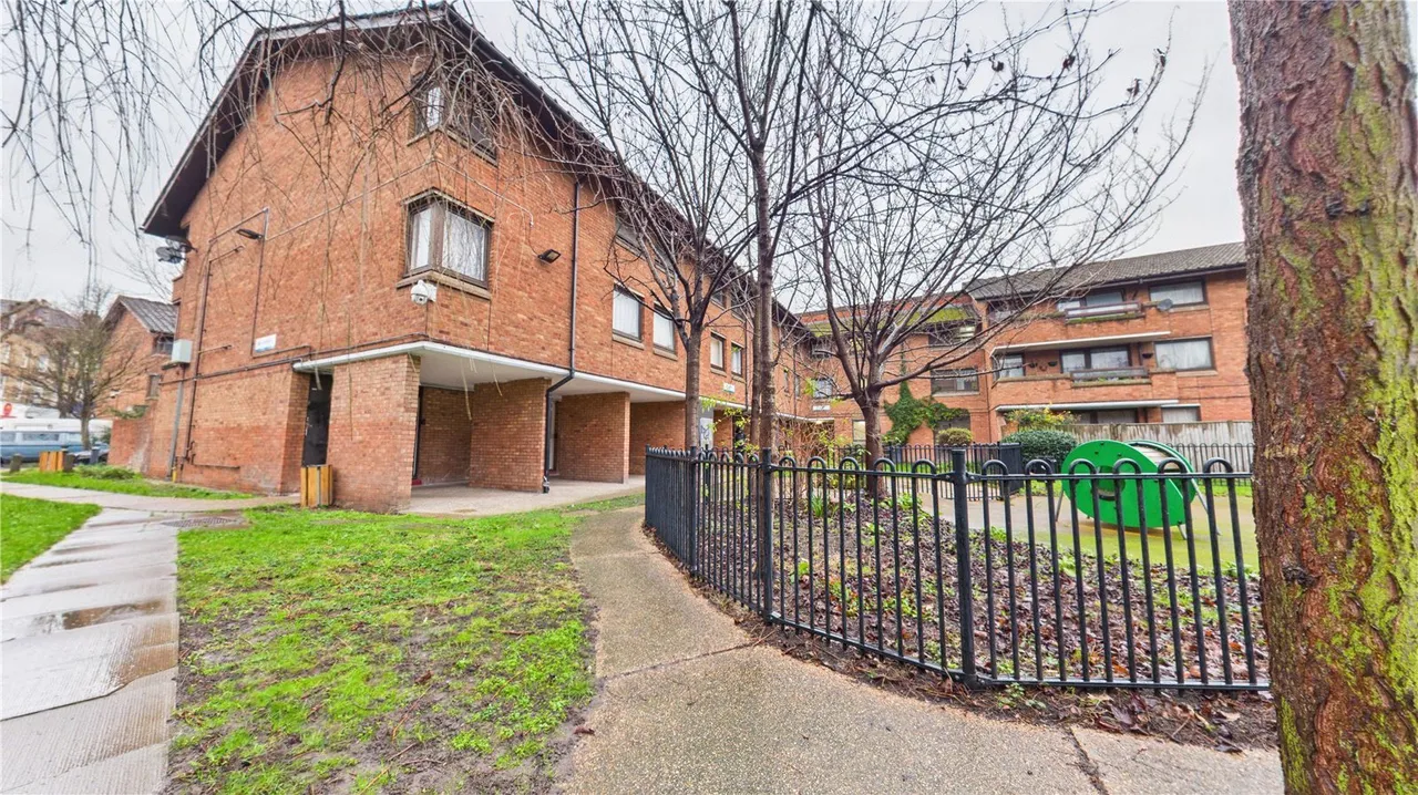 3 bed house for sale — Belham Walk, SE5