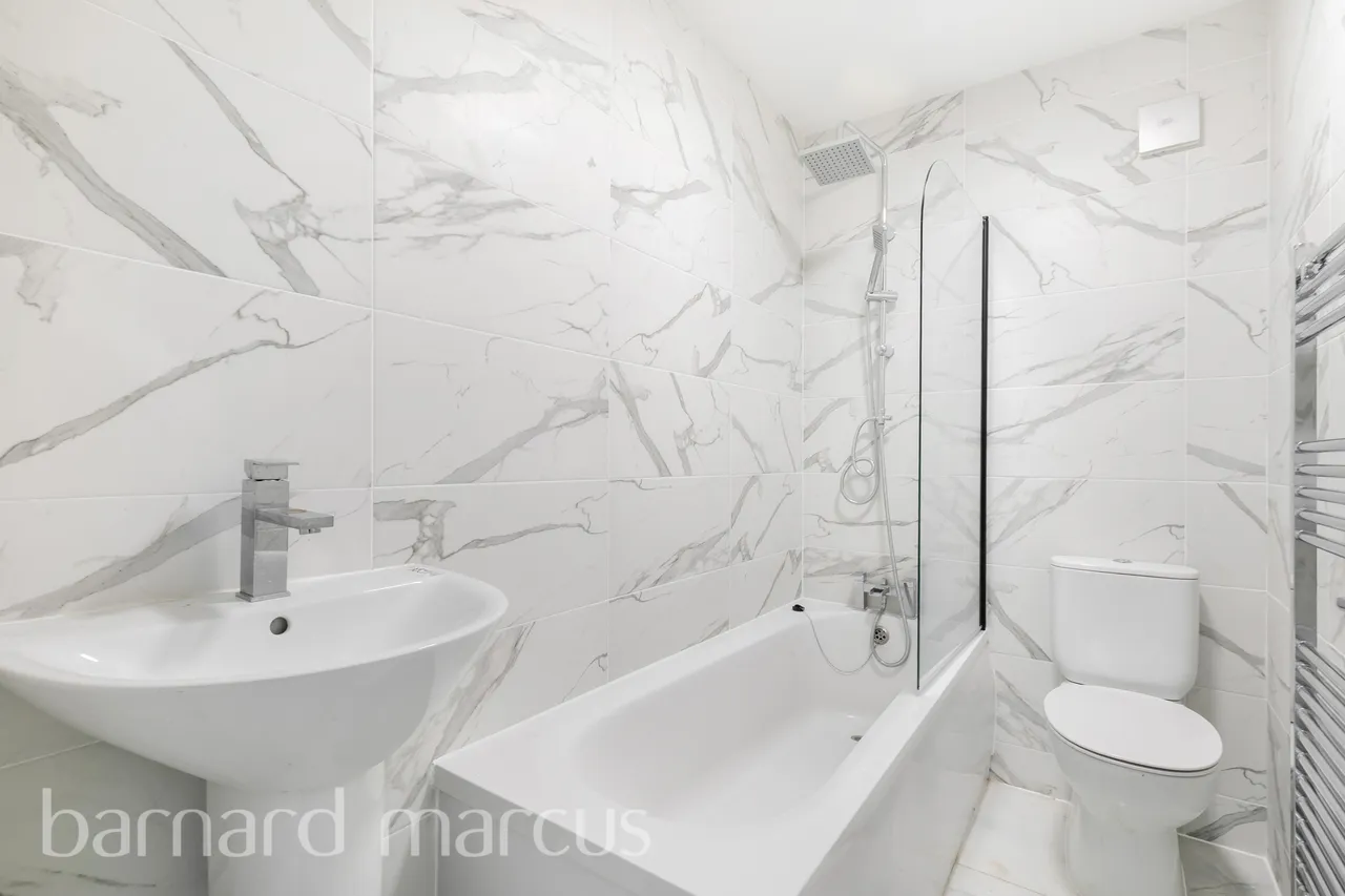 Longley Road, LONDON, photo 6