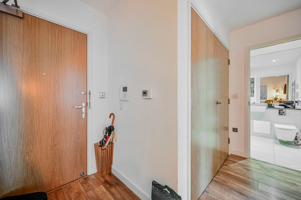 1 Bluebonnet Court, 3 Ruby Mews, London, photo 6