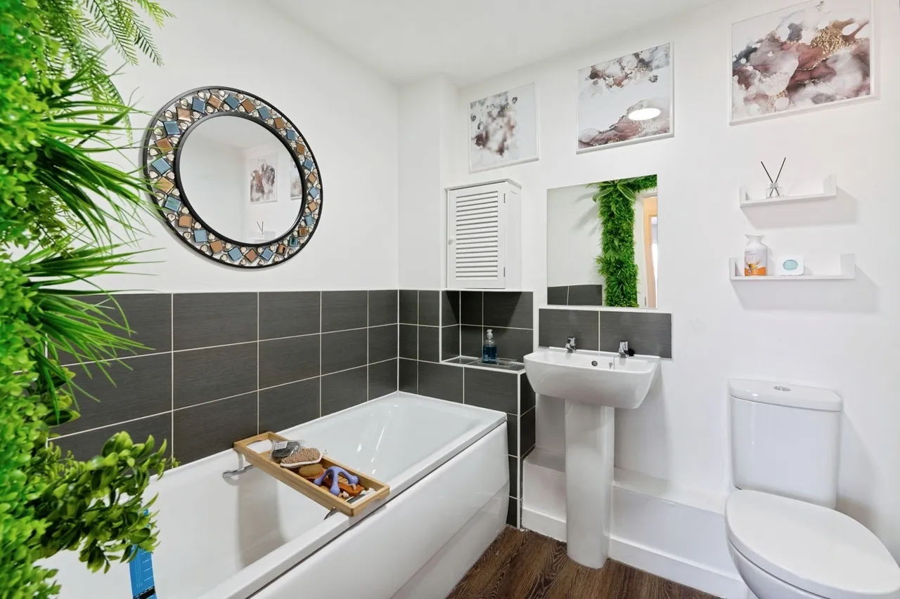 Malthouse Drive, Grays, Essex, RM17, photo 14