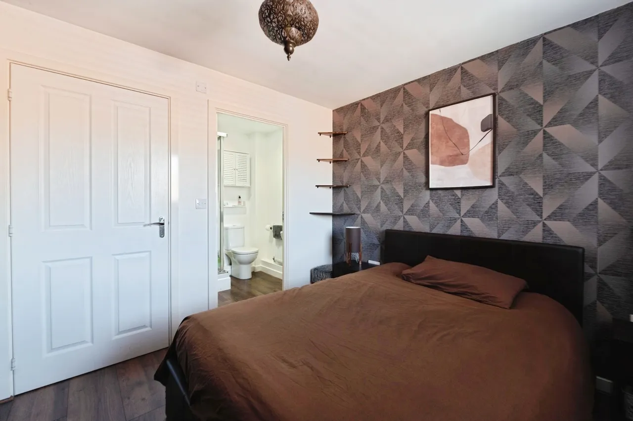 Malthouse Drive, Grays, Essex, RM17, photo 10
