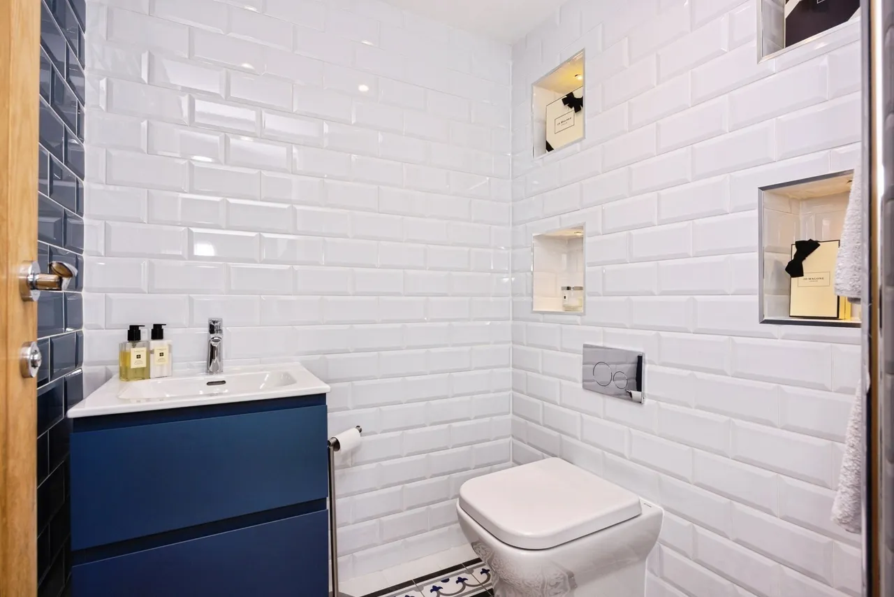 Maple Road, Woking, GU23, photo 4