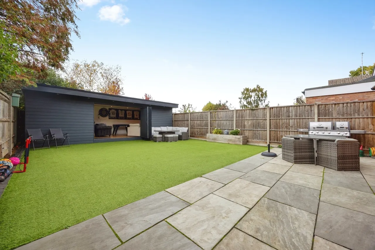 Maple Road, Woking, GU23, photo 6