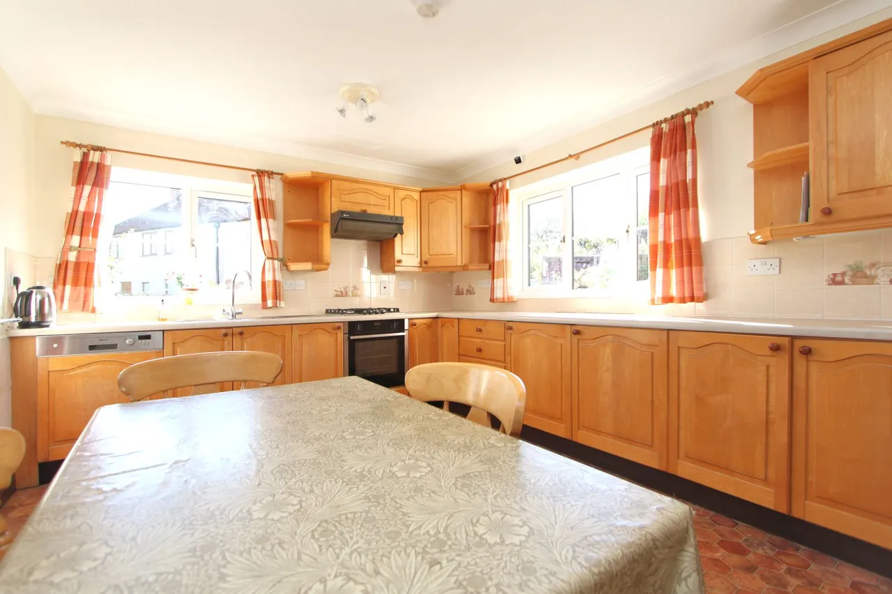 Park Road, Thornbury, photo 9