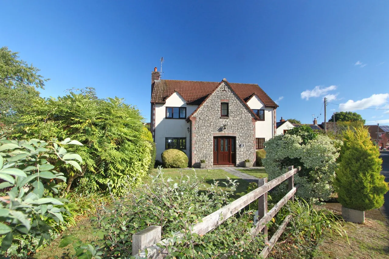 4 bed house for sale, Park Road, Thornbury