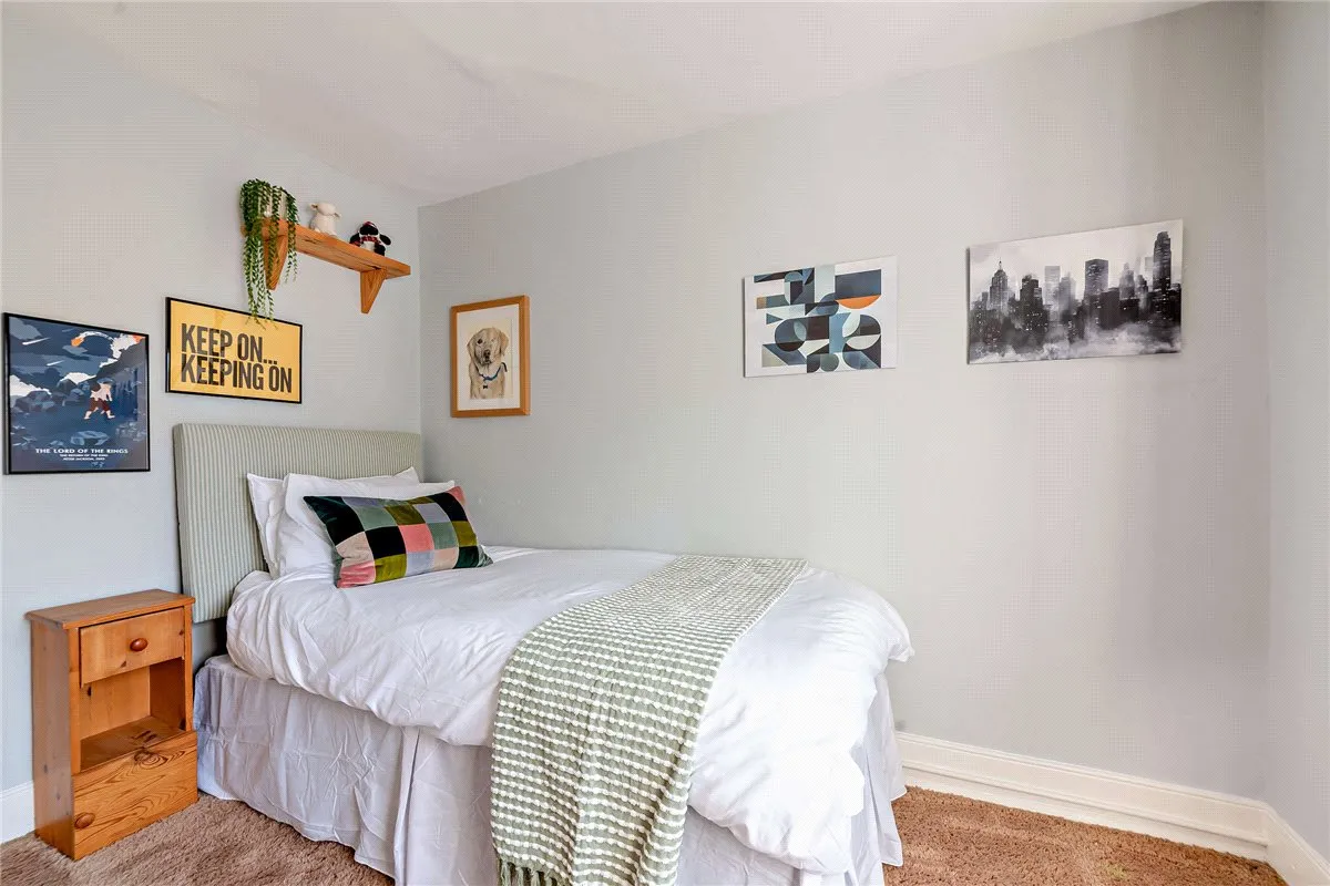 George Street, Kingsclere, RG20, photo 17