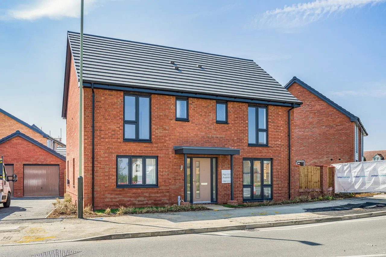4 bed house for sale, The Chelmwood, Greenway Chase, GL53