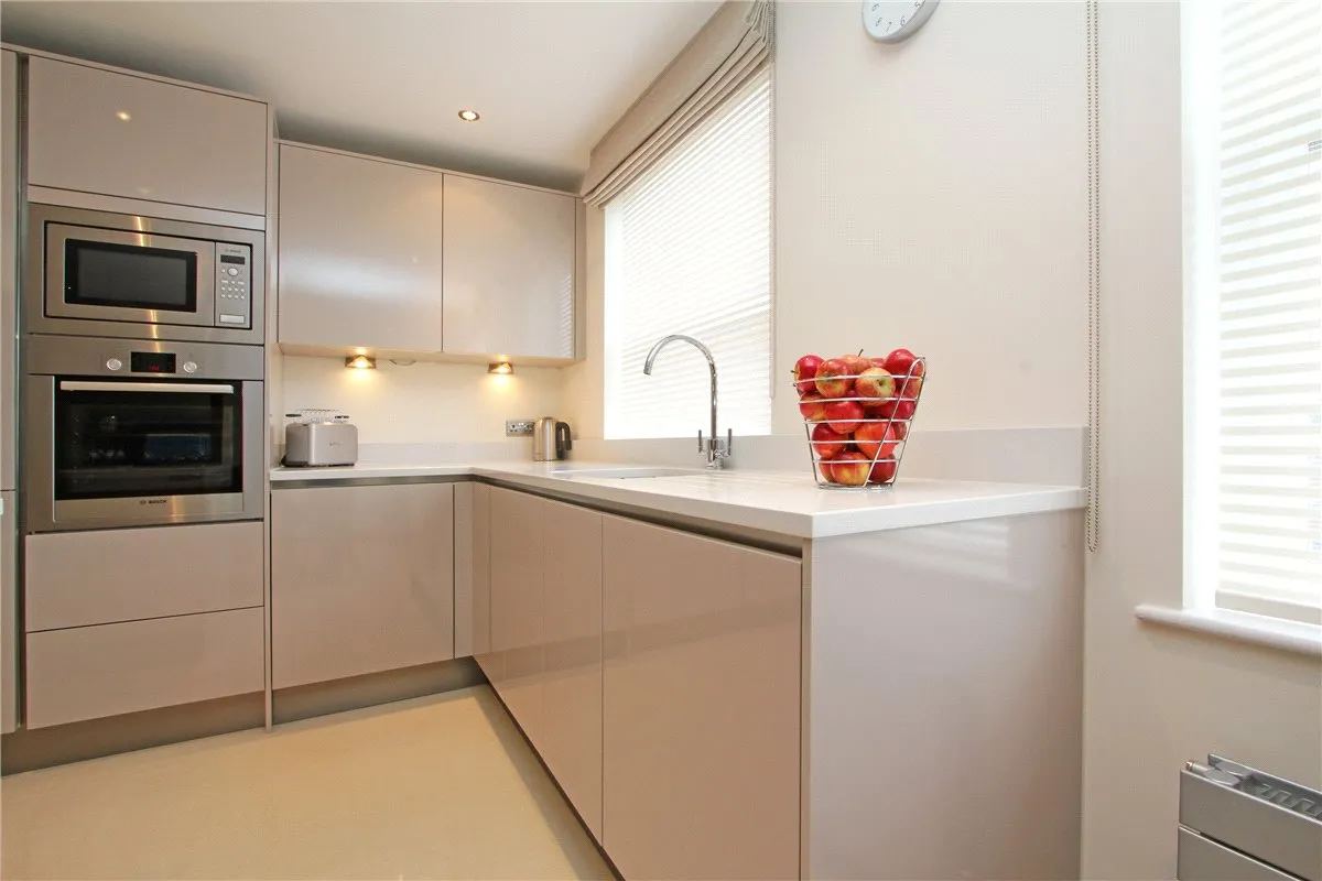 Ennismore Gardens, SW7, photo 2