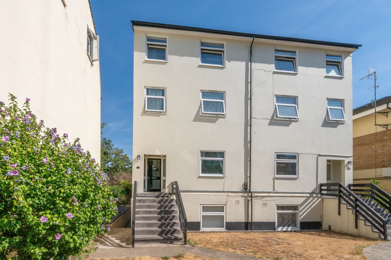 2 bed flat for sale — 2 Bedford Place, Croydon