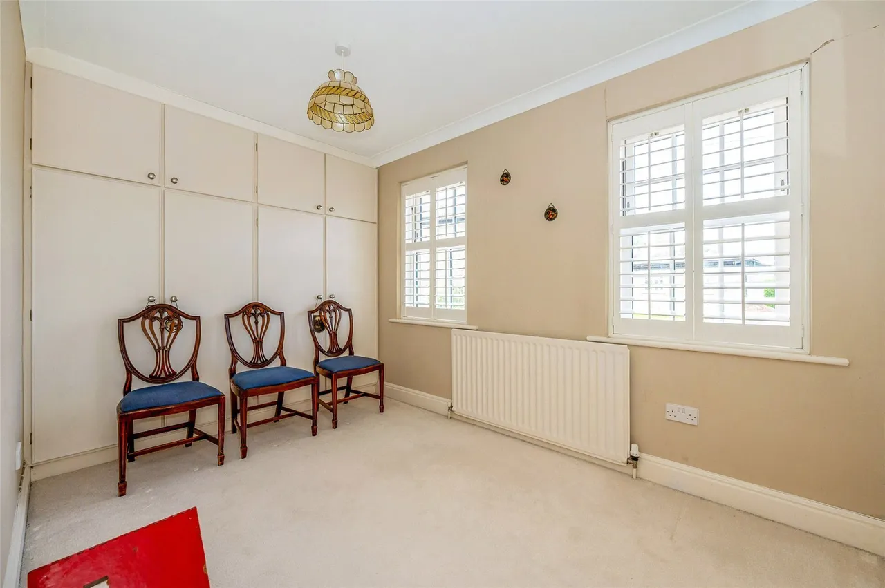 St. Pauls Gardens, Chichester, PO19, photo 9