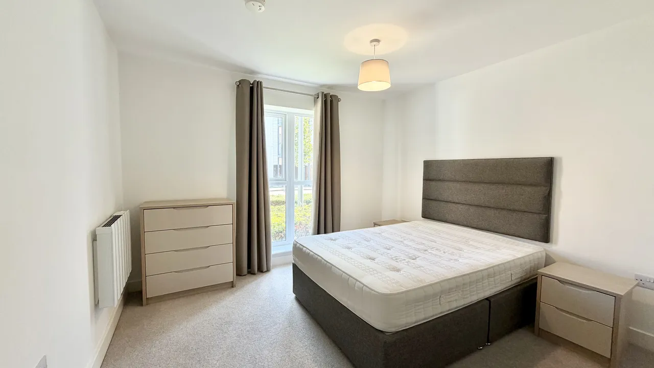 Holmbush Mews, RH12, photo 7