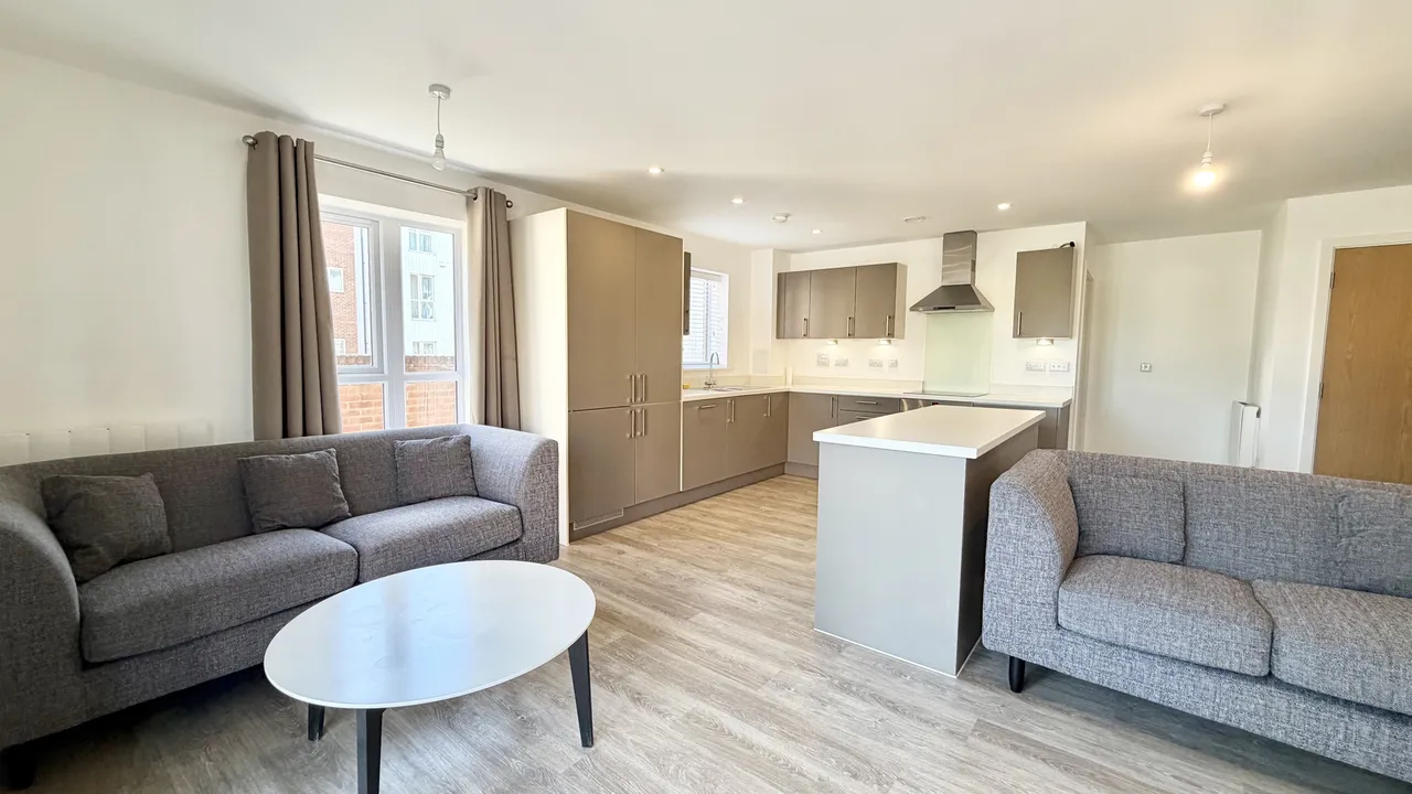 Holmbush Mews, RH12, photo 4