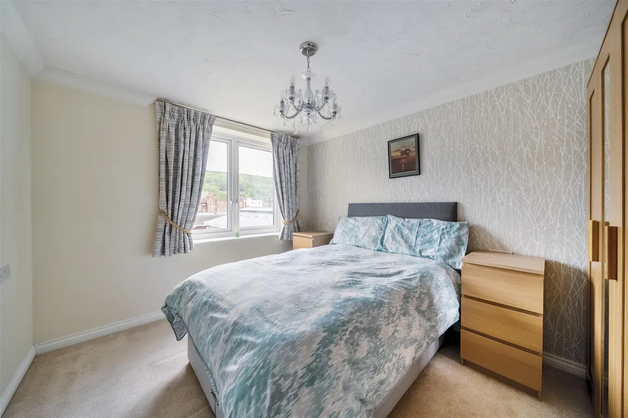 Stafford Road, Caterham, CR3, photo 6