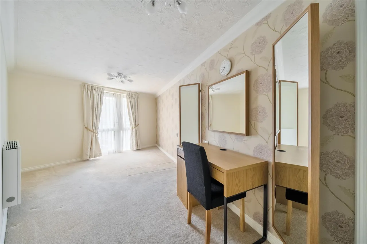 Stafford Road, Caterham, CR3, photo 4