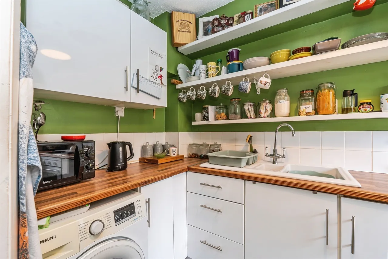 Broadwater Road, Romsey, SO51, photo 4