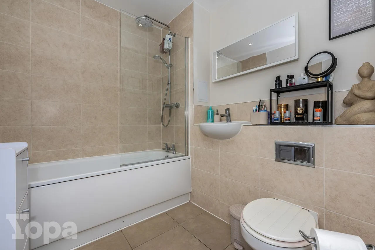 Havelock Drive, Greenhithe, DA9, photo 9