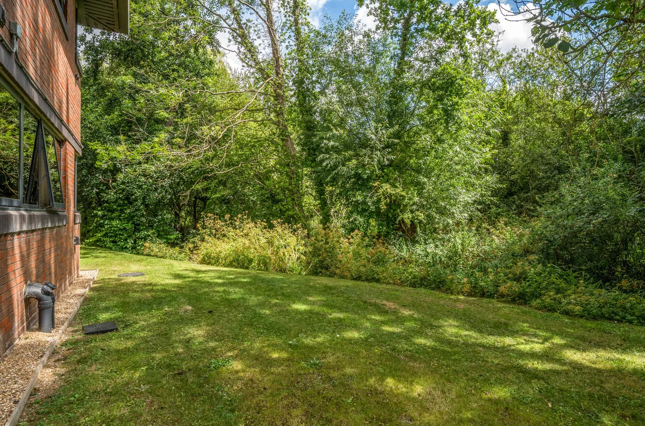 London Road, Old Basing, Basingstoke, RG24 7JL, photo 14
