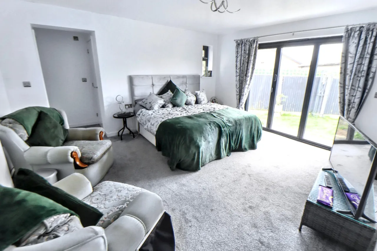 Beccles Road, Bradwell, photo 11