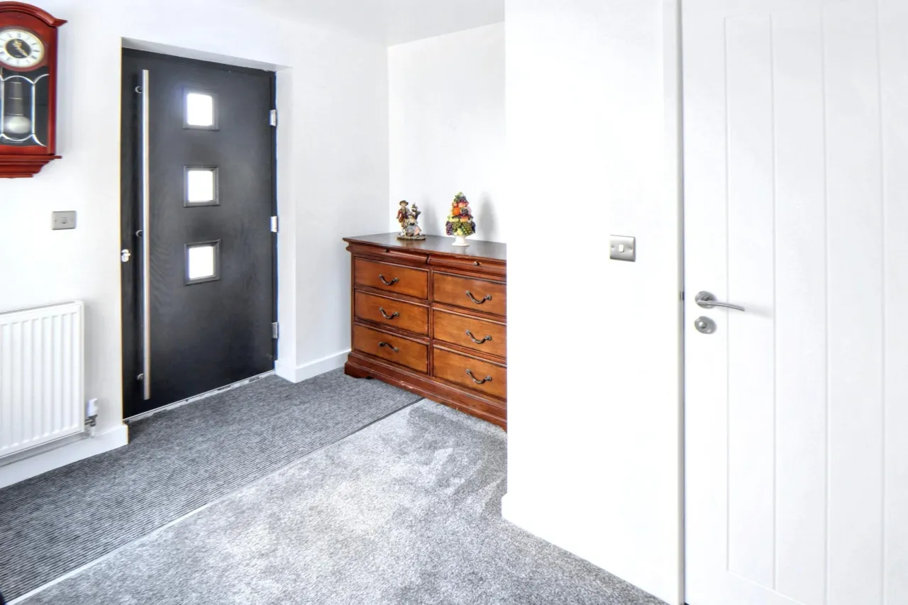 Beccles Road, Bradwell, photo 8