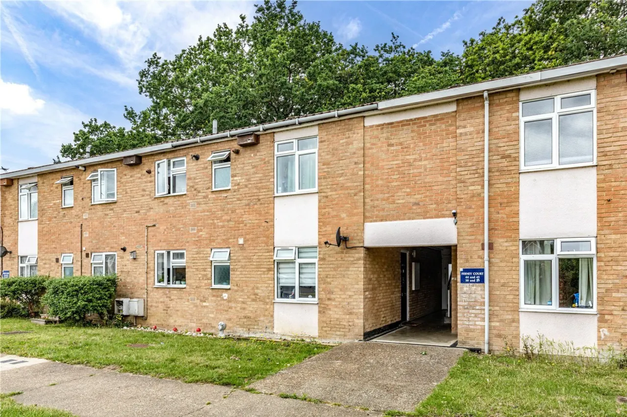 Ferney Road, Byfleet, West Byfleet, S..., photo 15