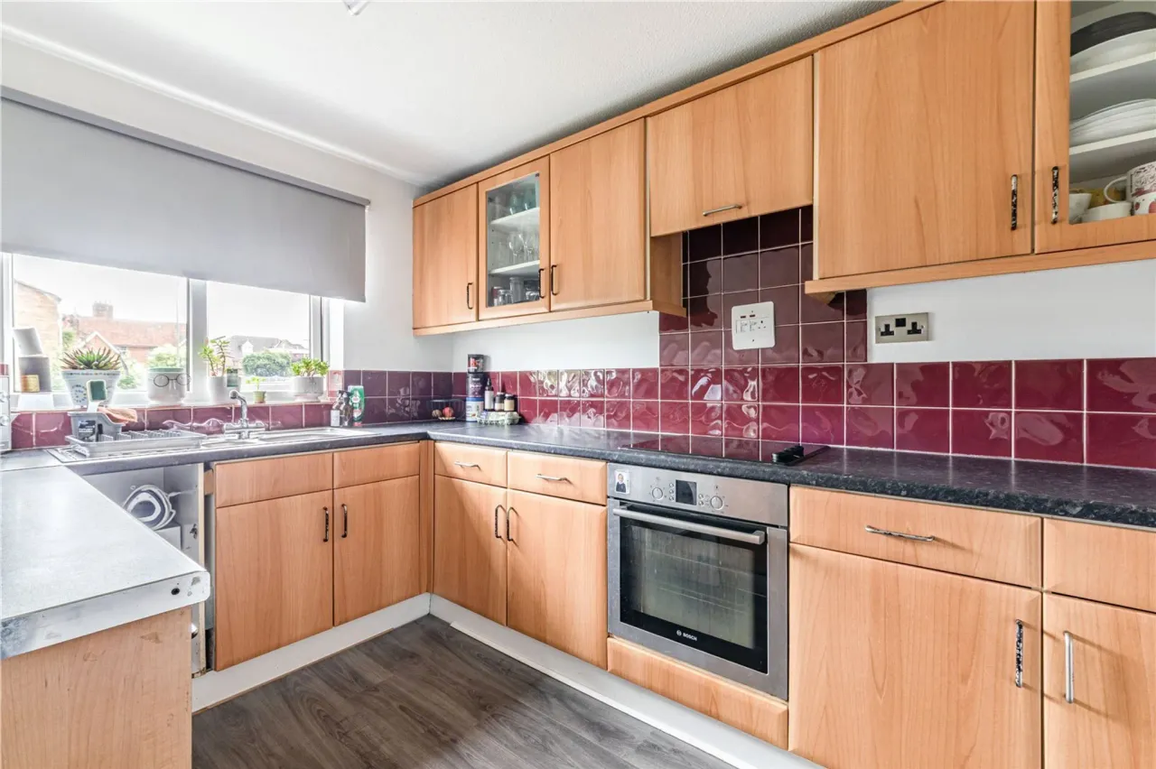 Ferney Road, Byfleet, West Byfleet, S..., photo 6