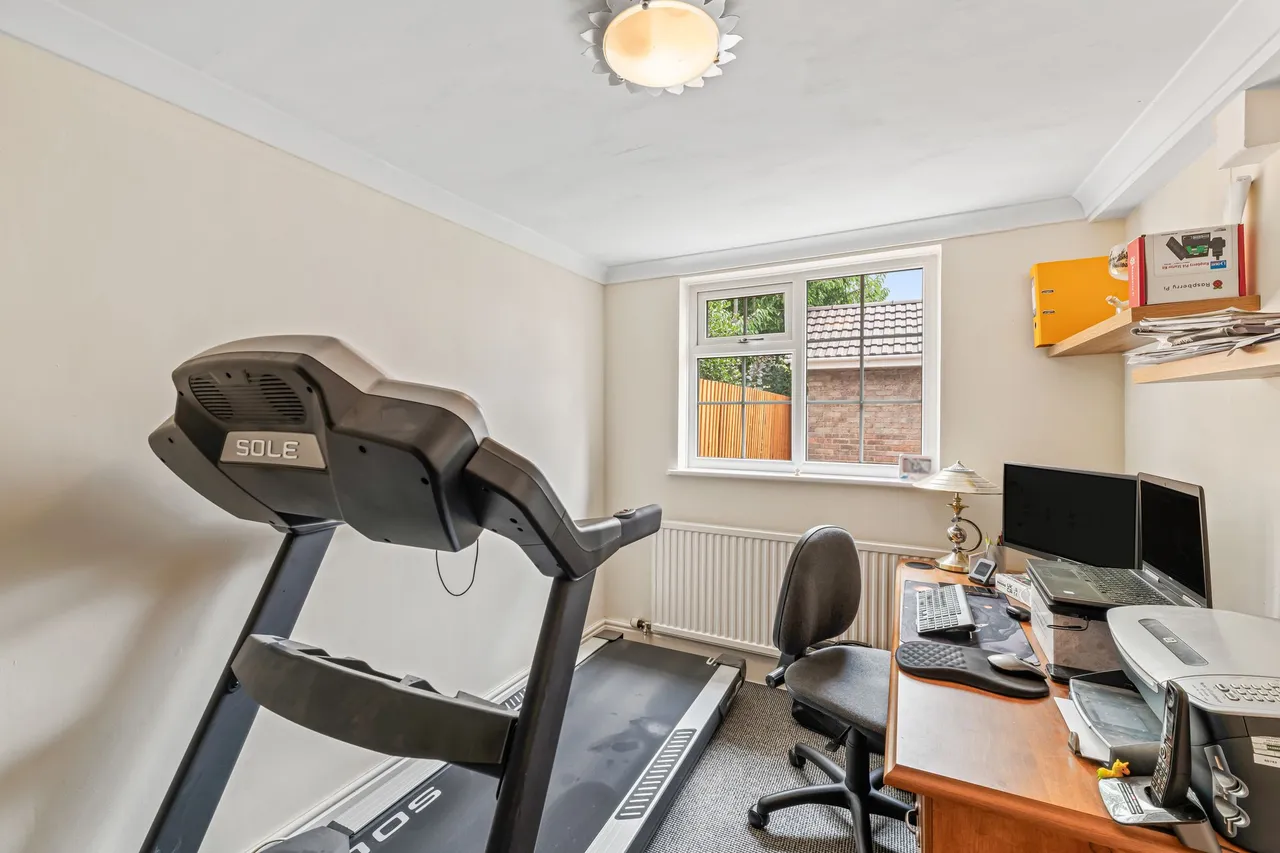 Hunters Hill, Frodsham, photo 12