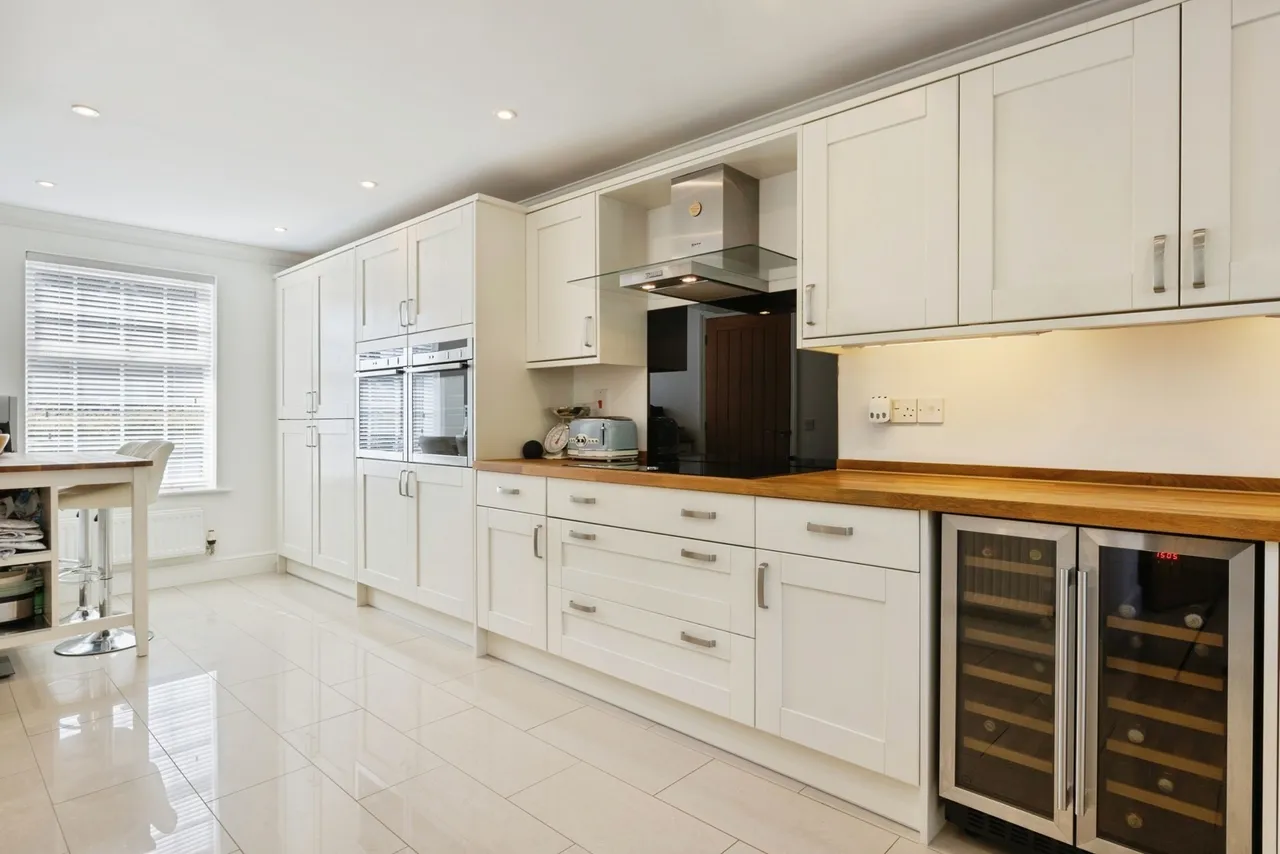 Papillon Road, Wymondham, Norfolk, NR18, photo 4