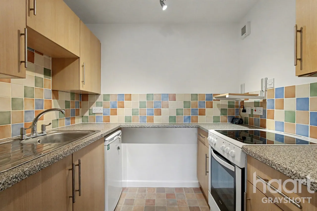 Wey Hill, Haslemere, GU27, photo 3