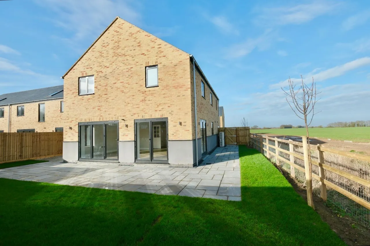 Manor Farm, Wennington, PE28, photo 20