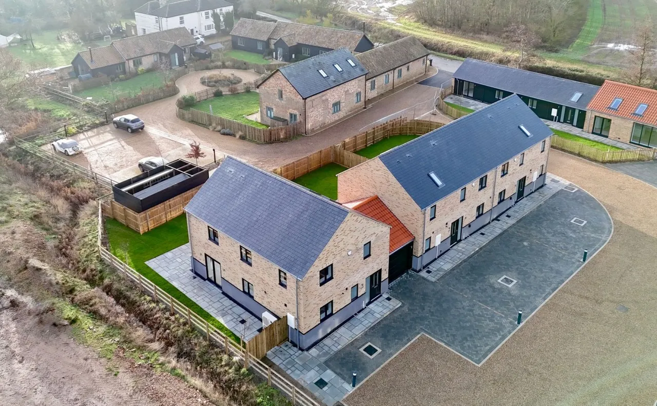 Manor Farm, Wennington, PE28, photo 23