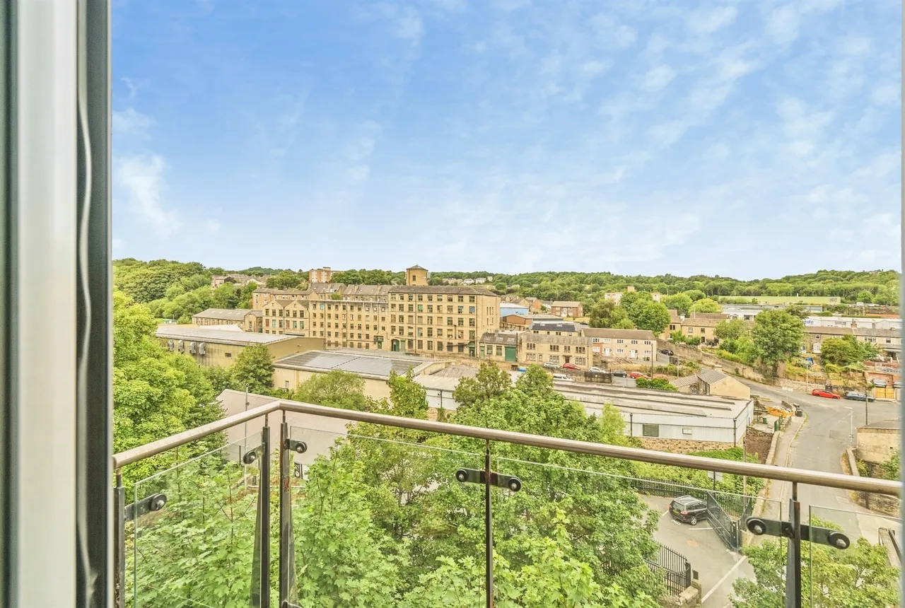 Birkhouse Lane, Paddock, Huddersfield, photo 8