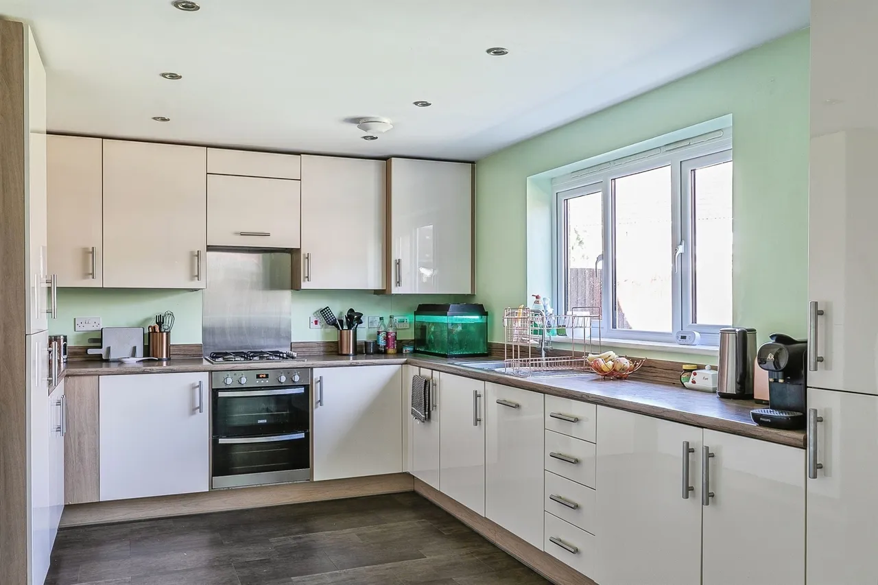 Roeburn Way, Spalding, PE11, photo 4
