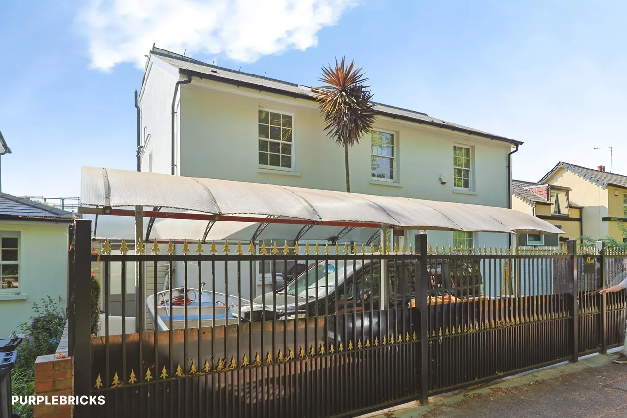 Hardwicke Road, London, W4, photo 25