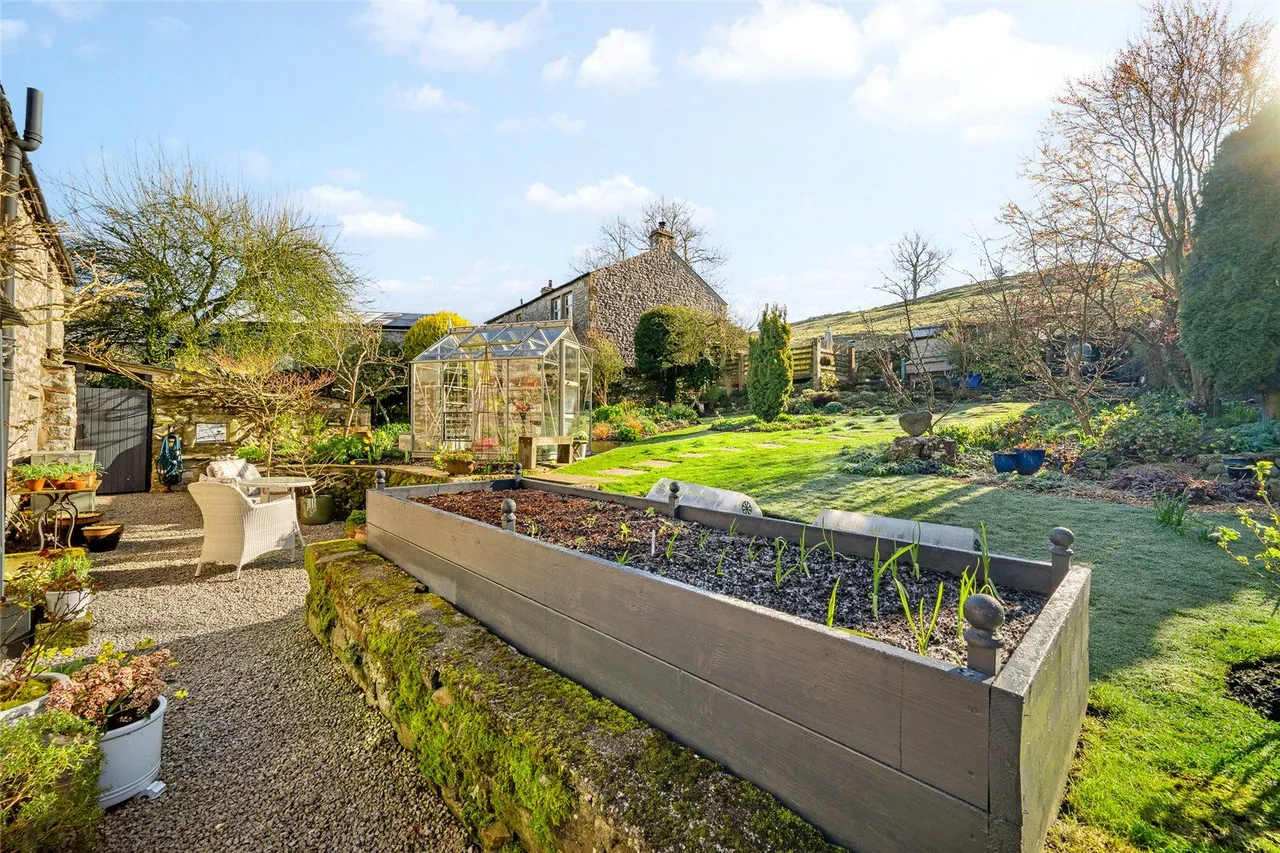 Main Street, Stainforth, BD24, photo 42